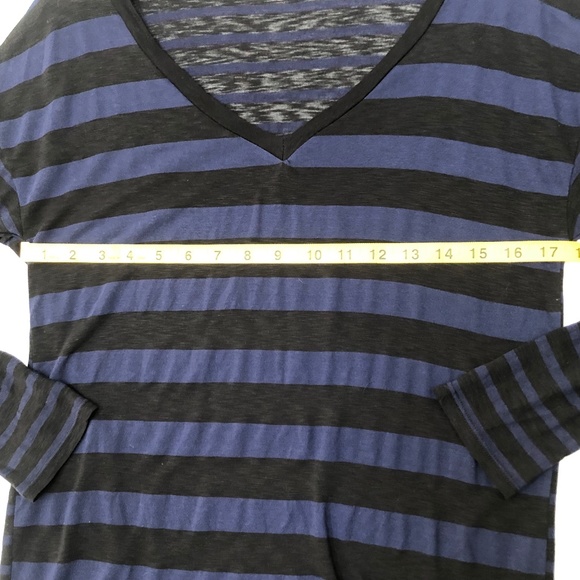 Splendid V-neck long sleeve tee black and nay stripes. Size S - Picture 4 of 6